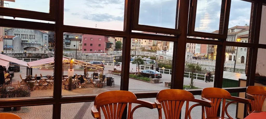 Le Bistro_Llanes_slider_image_3