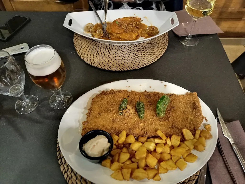 Mobile Phone_Sidrería As de Guía_Llanes_recensione