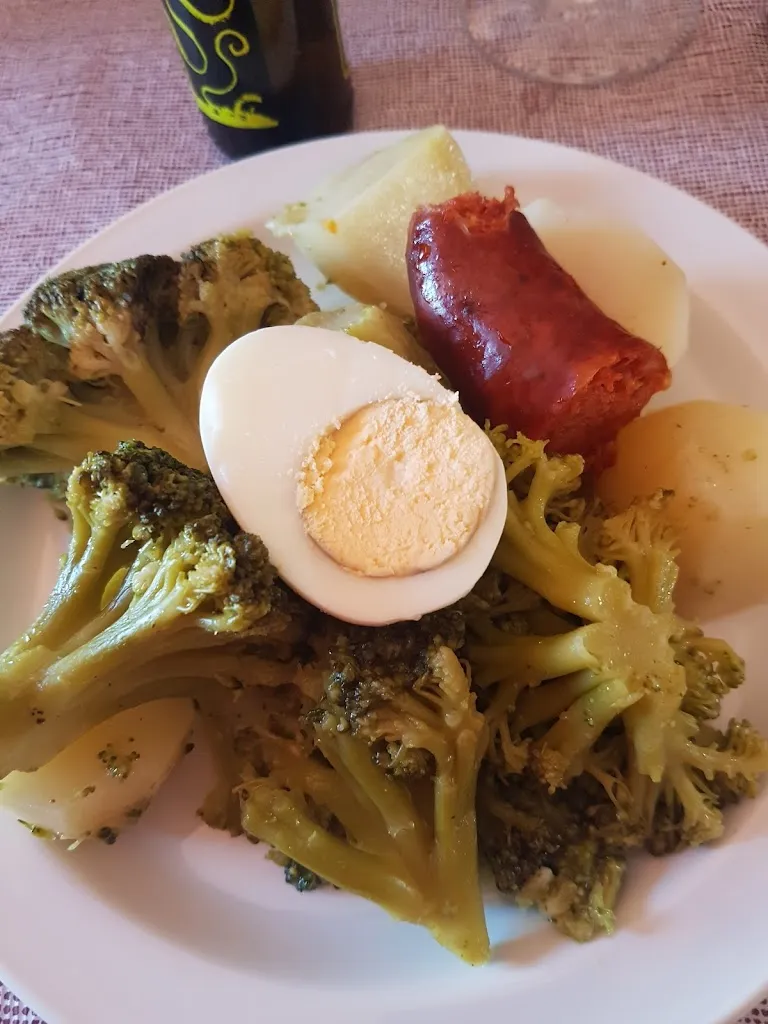 Paula Vázquez Fernández_MESON LA POMBA_Fene_avis