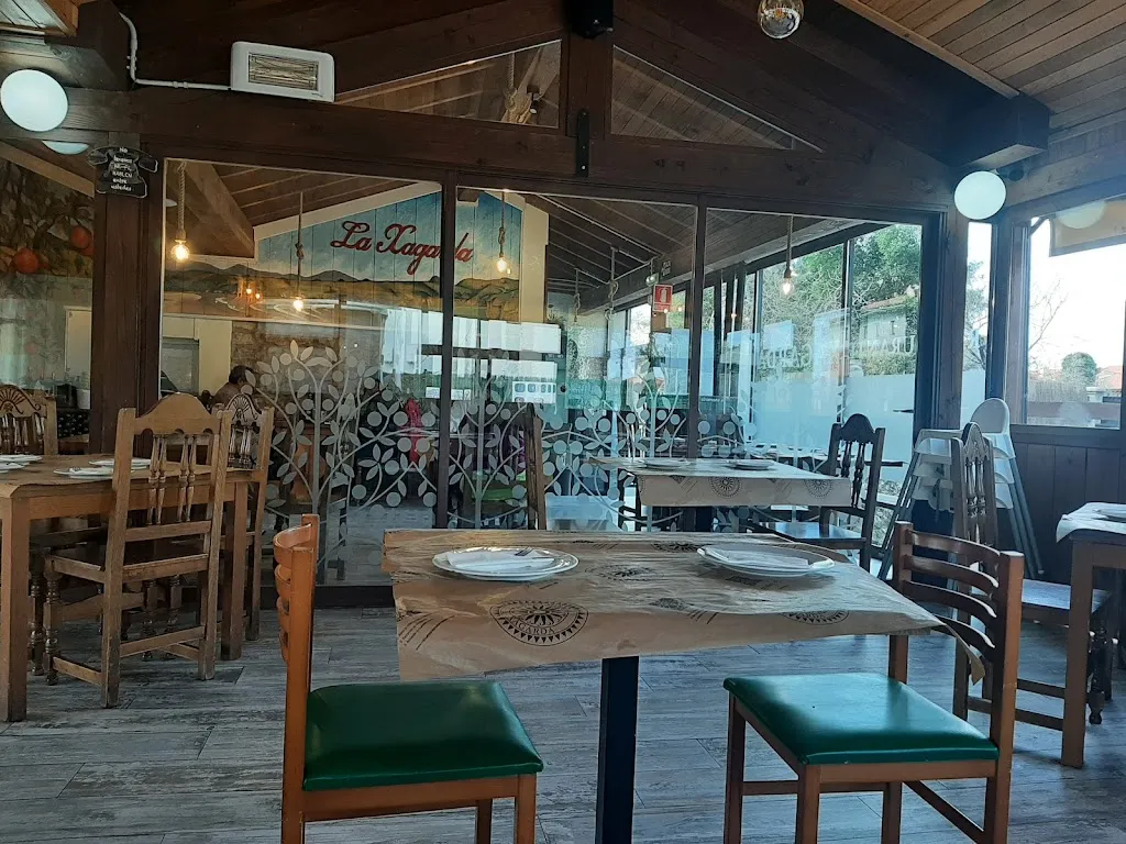 Xagarda_Llanes_slider_image_1