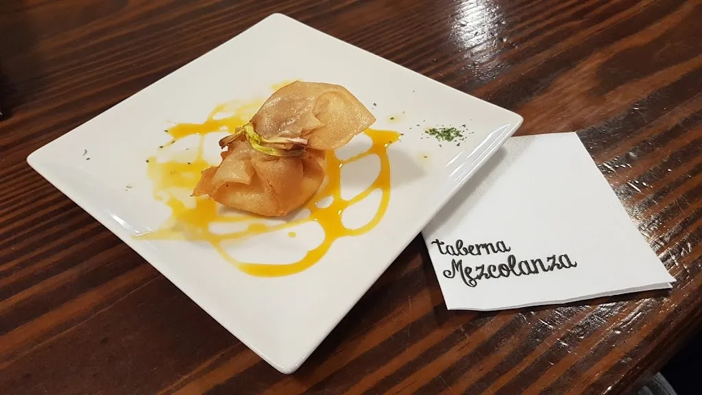 Brice Sécretain_Casa Gloria_Llanes_review