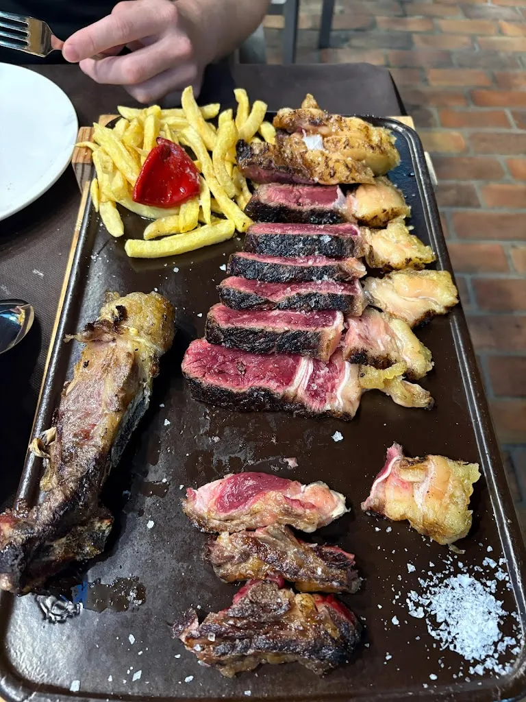 Elias Lanbach_La Parrilla de Llanes_Llanes_review