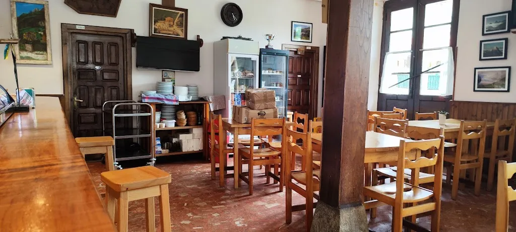 BAR LA CORTINA_Peñamellera Baja_slider_image_1