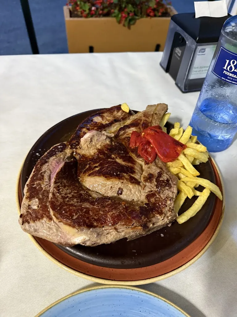 Johan Thostrup_RESTAURANTE COVADONGA CAFETERÍA._Peñamellera Baja_review