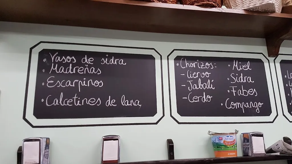 Menu_Bar - El Resbalón - Tienda._Peñamellera Baja_image_2