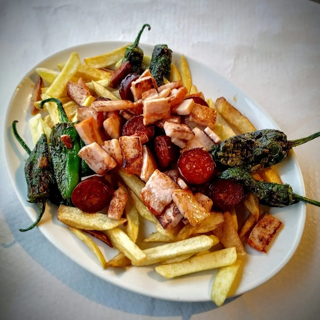 Bar Casa Luciano_Ponga_slider_image_2