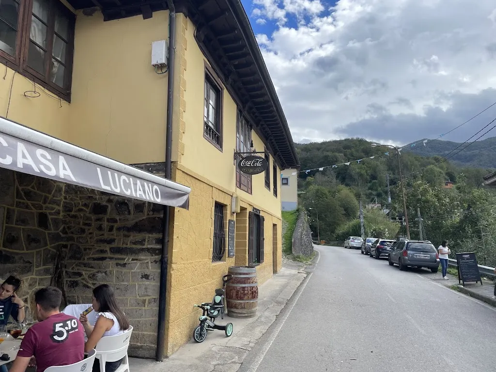 Bar Casa Luciano_Ponga_slider_image_3