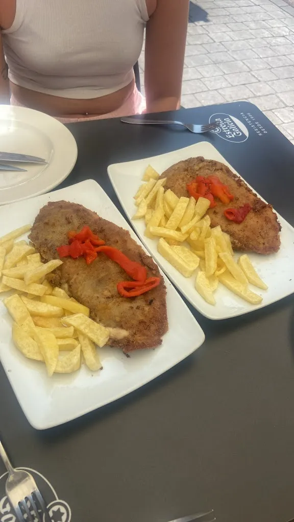 Álex Pérez Carpente_Restaurante Blanco_Llanera_recensione