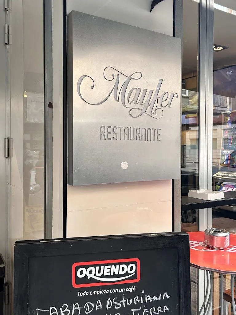 Myroslava Buzova_Restaurante Mayfer_Llanera_review