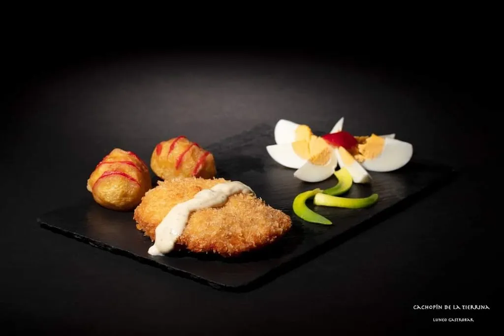 Luneo Gastrobar_Llanera_slider_image_2