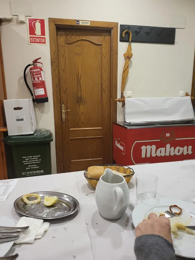 Cafeteria Restaurante Dallas_Llanera_slider_image_2