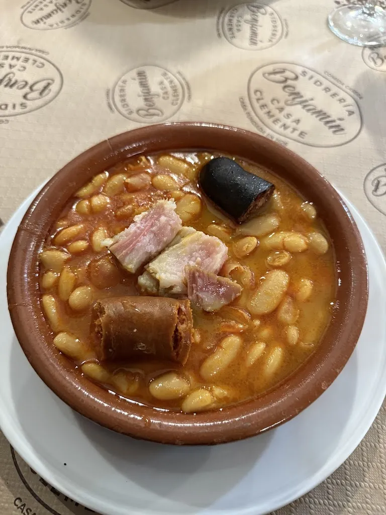 Restaurante Benjamín Casa Clemente_Proaza_slider_image_3