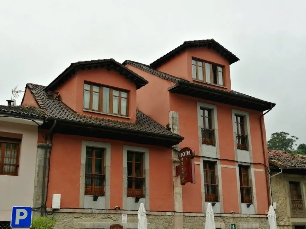 Hotel Torrepalacio / Restaurante Traslavilla ristorante a Proaza