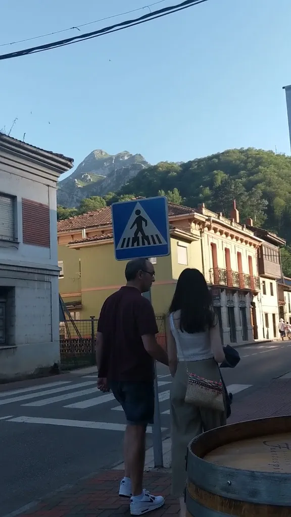 Hotel Plaza La Abadía/ Restaurante de la Abadía_Proaza_slider_image_2