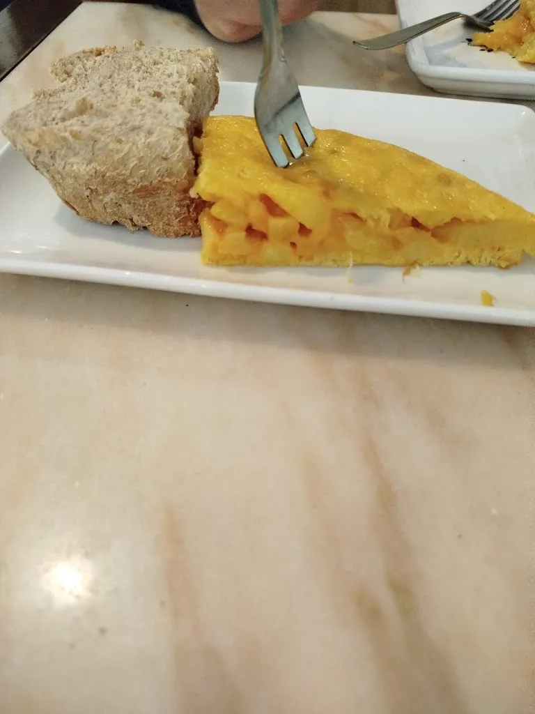 M MBC_TÍVOLI_Fene_review