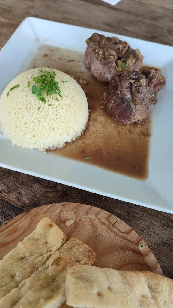 Anne T._Meluchaflor_Fene_review