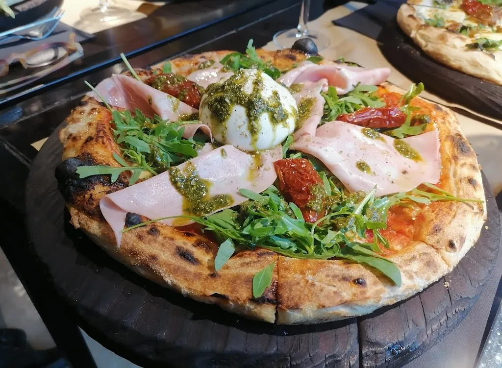 Dominik_La de Casa pizzería_Pravia_review