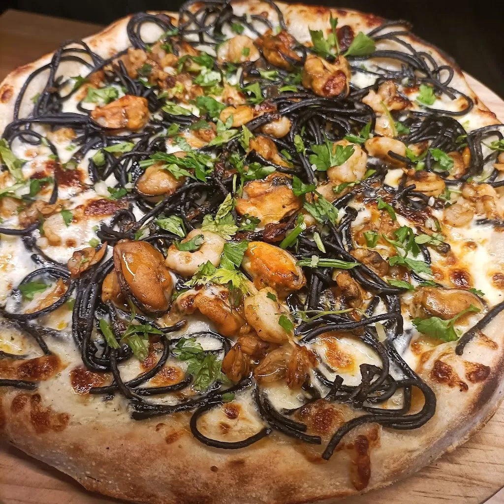 La de Casa pizzería_Pravia_slider_image_3