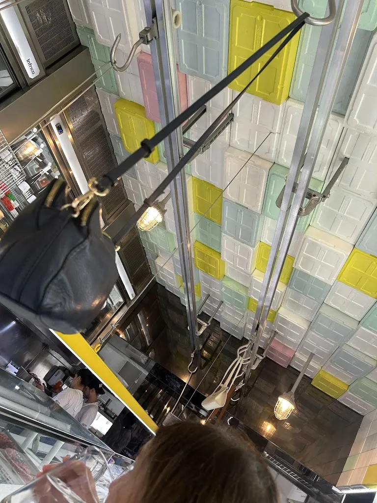 Yee Gan Ong_Sala de Despiece 2_Salas_review