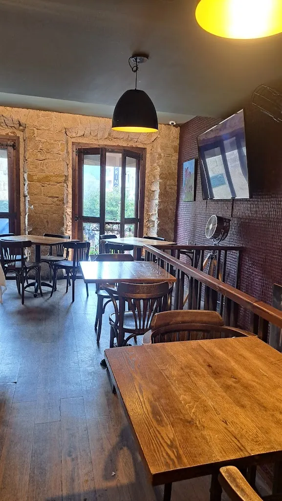 Jamōn Jamōn_Oviedo_slider_image_3