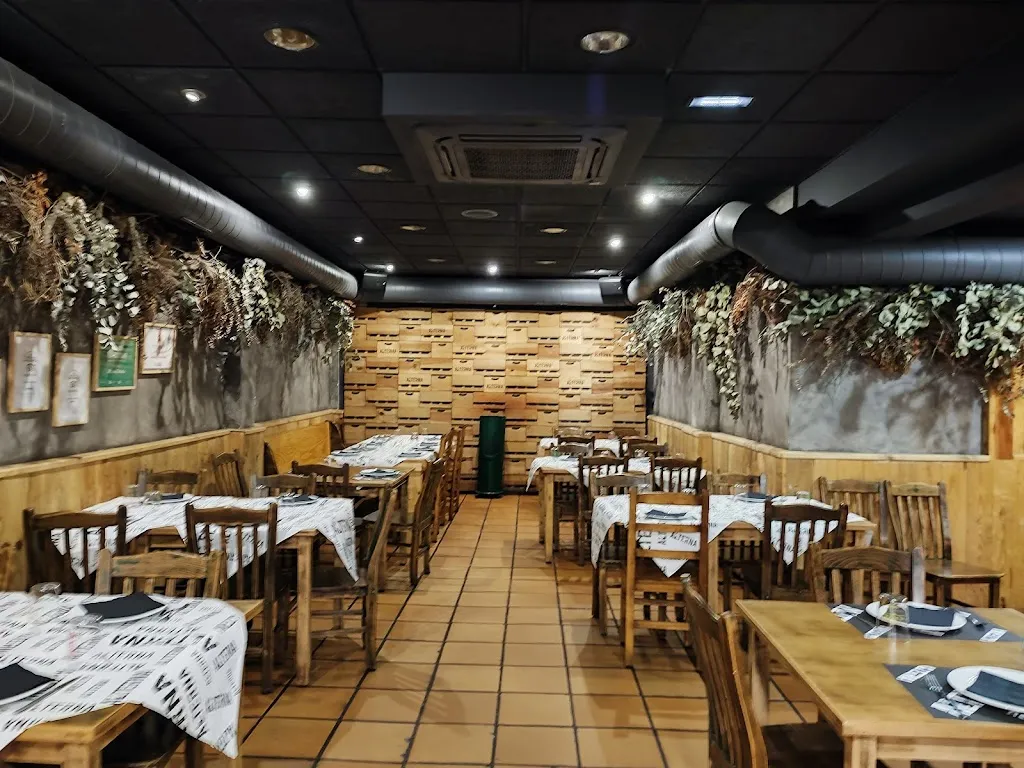 ALTERNA Sidrería Oviedo_Oviedo_slider_image_1