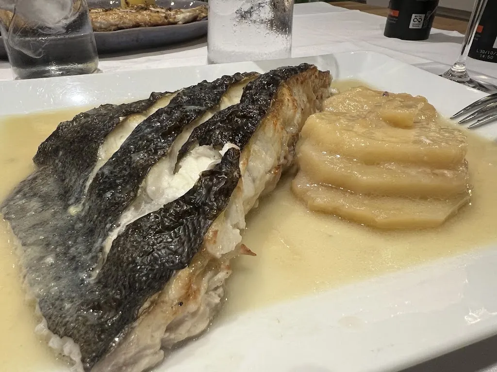 Mark Roberts_La Mar del Medio_Oviedo_review