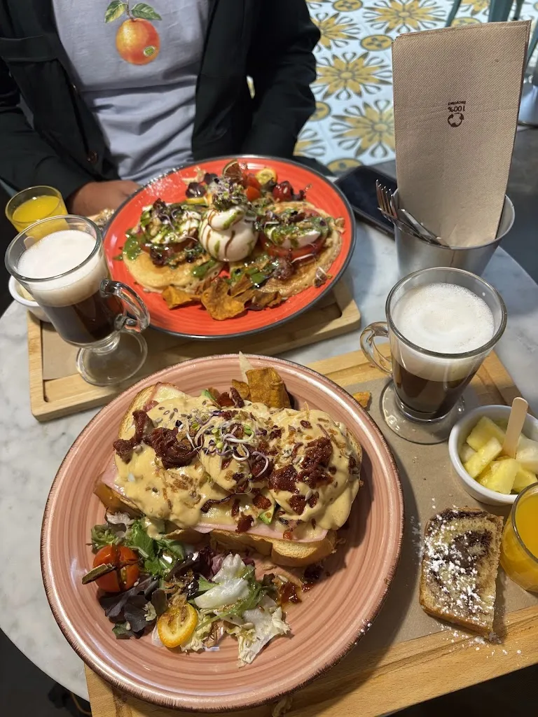 Karolina Solis_Quemedás_Oviedo_review