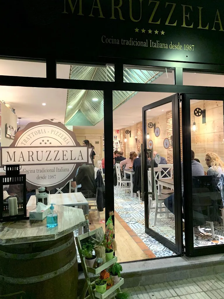 Maruzzela Trattoría Pizzería - Restaurante Italiano_San Martín del Rey Aurelio_slider_image_1