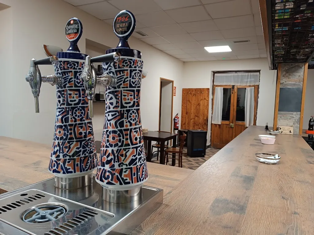 Bar Restaurante Casa Monjardin_San Martín de Oscos_slider_image_3