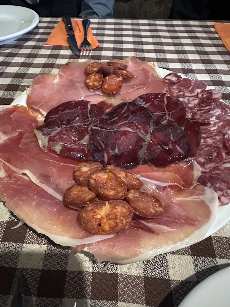 Barbara Ureña_Meson Taberna La Cerca_San Martín de Oscos_review