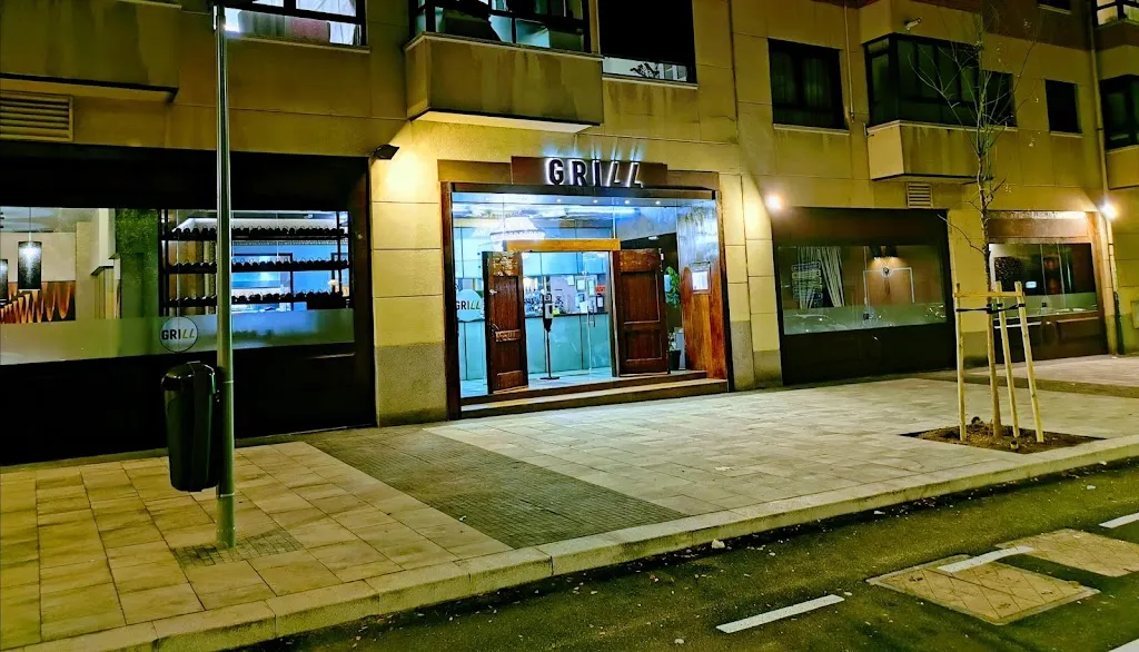 Asador Grill 77 restaurant in Santo Adriano