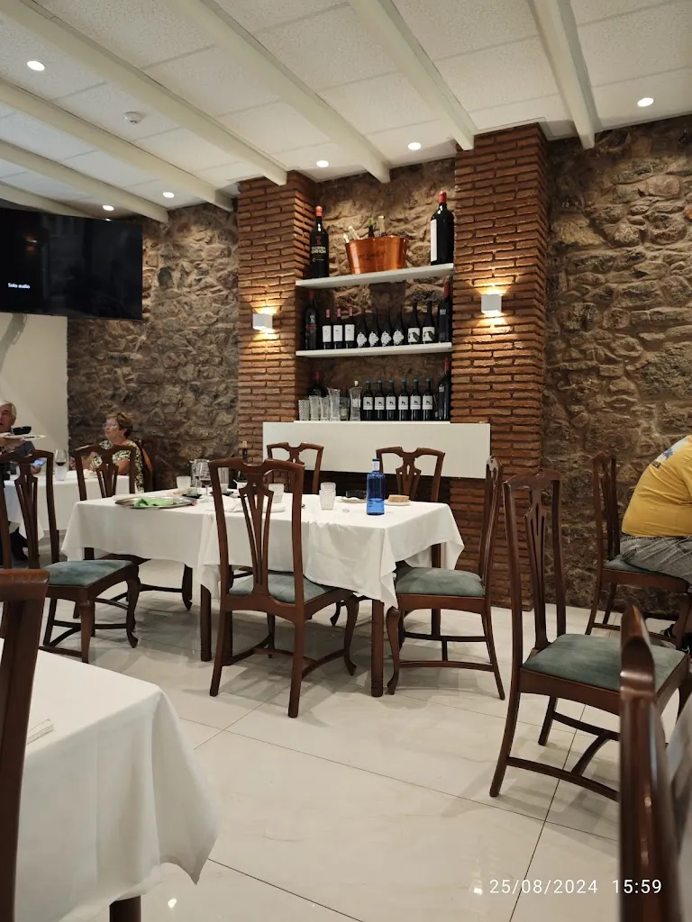 Restaurante Parador_Soto del Barco_slider_image_1