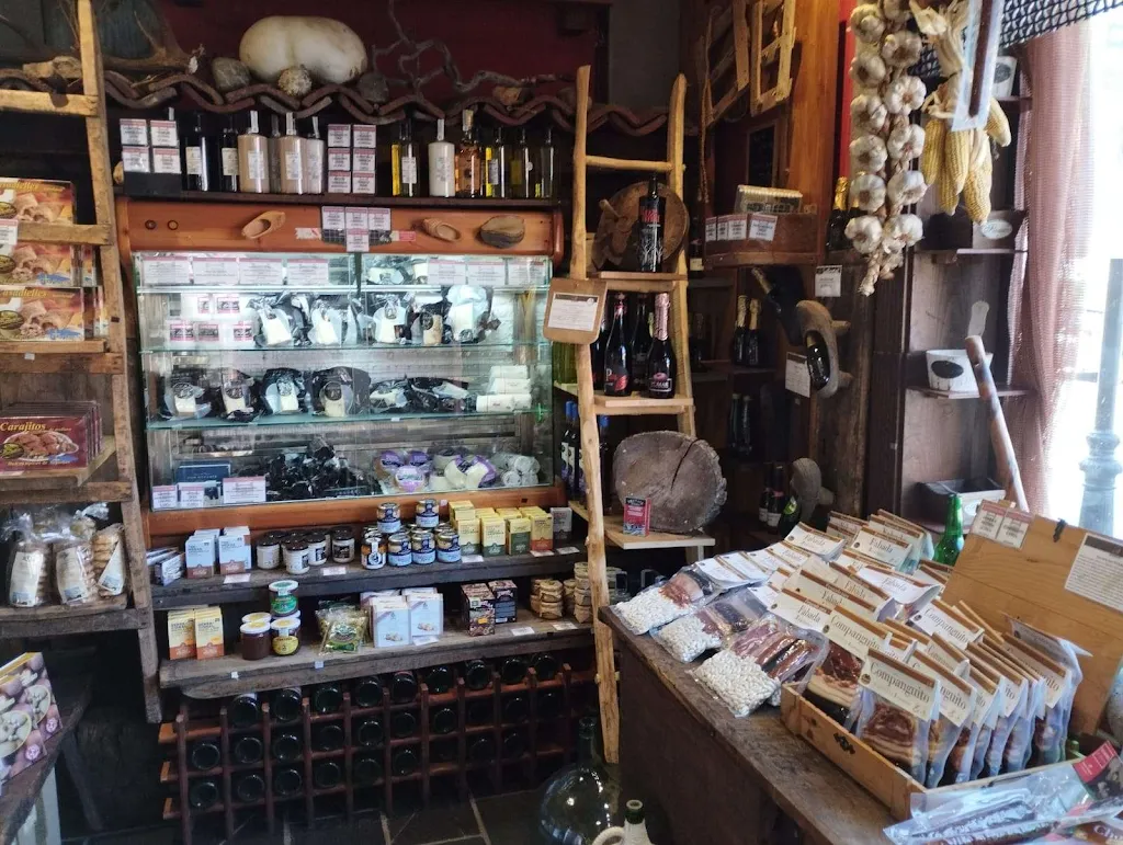 Restaurante Castillo del Alba restaurant in Somiedo