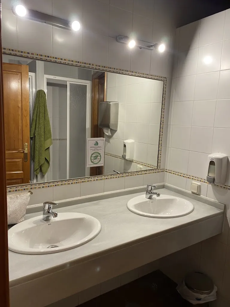 Albergue - Bar - Restaurante de Saliencia_Somiedo_slider_image_2