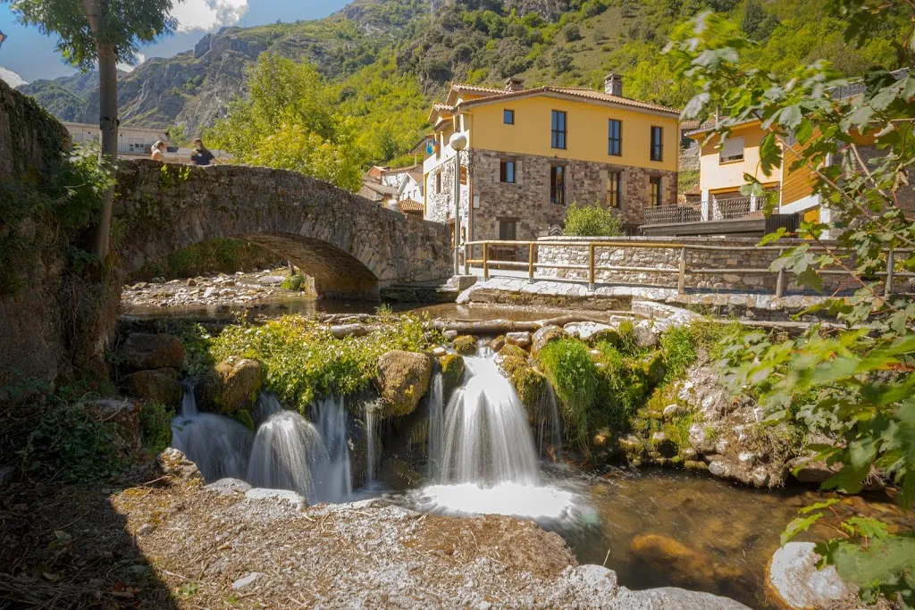 Apartahotel El Meirel_Somiedo_slider_image_3