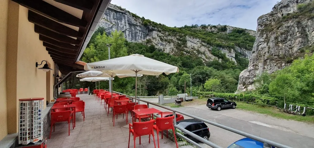 Restaurante La Puerta de Arrobio_Sobrescobio_slider_image_1