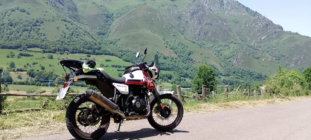 Sanatan Dharma _Restaurante parrilla 