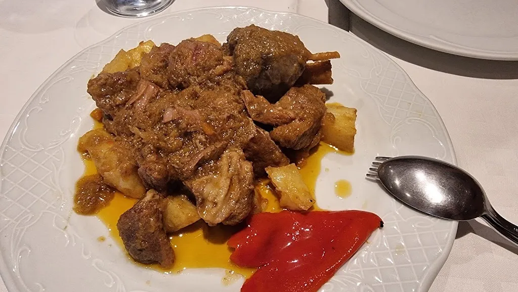 Hotel Rest. La Casona de rioseco_Sobrescobio_slider_image_3