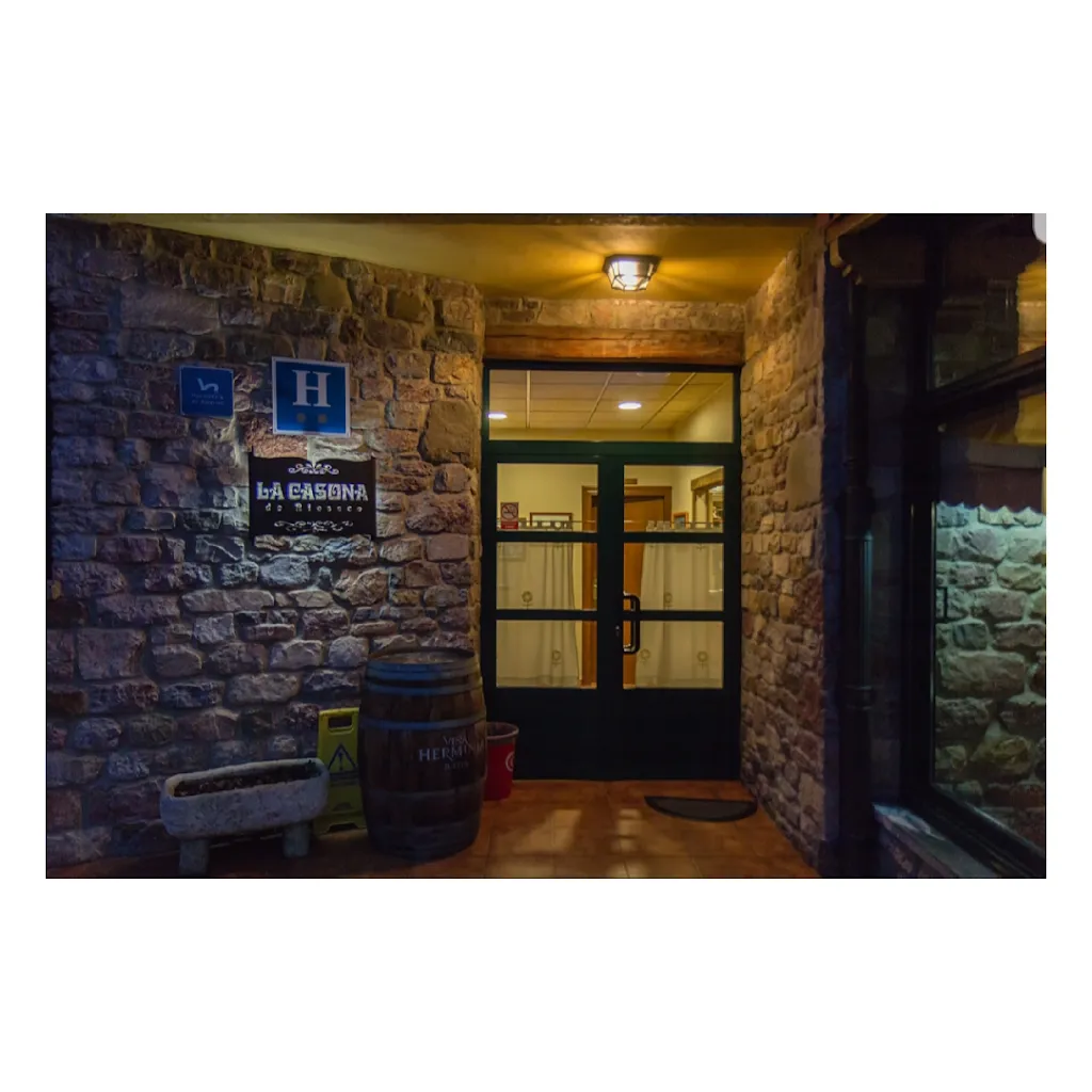Hotel Rte la Casona de Rioseco restaurant in Sobrescobio