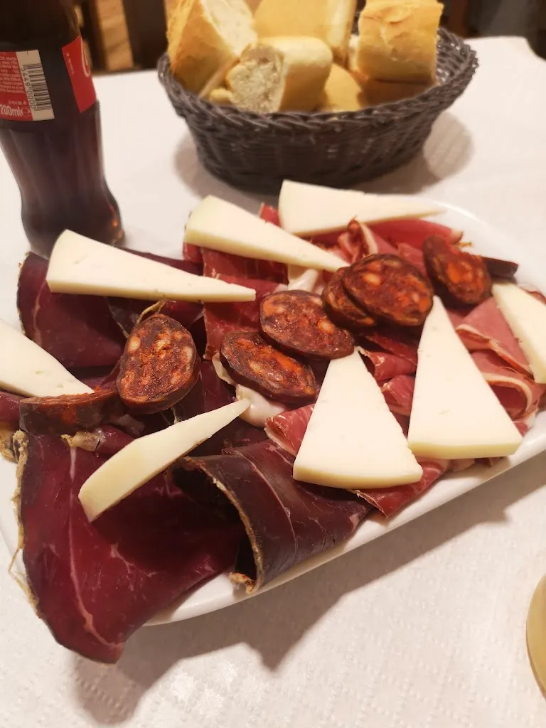 Menu_La Tropical_Sobrescobio_image_8