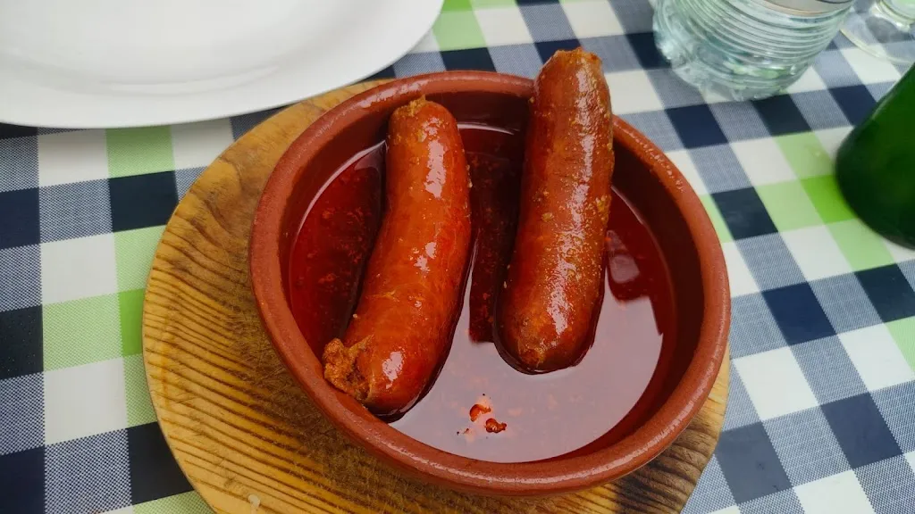 Lebasi CN_Mesón de As Veigas_Taramundi_recensione