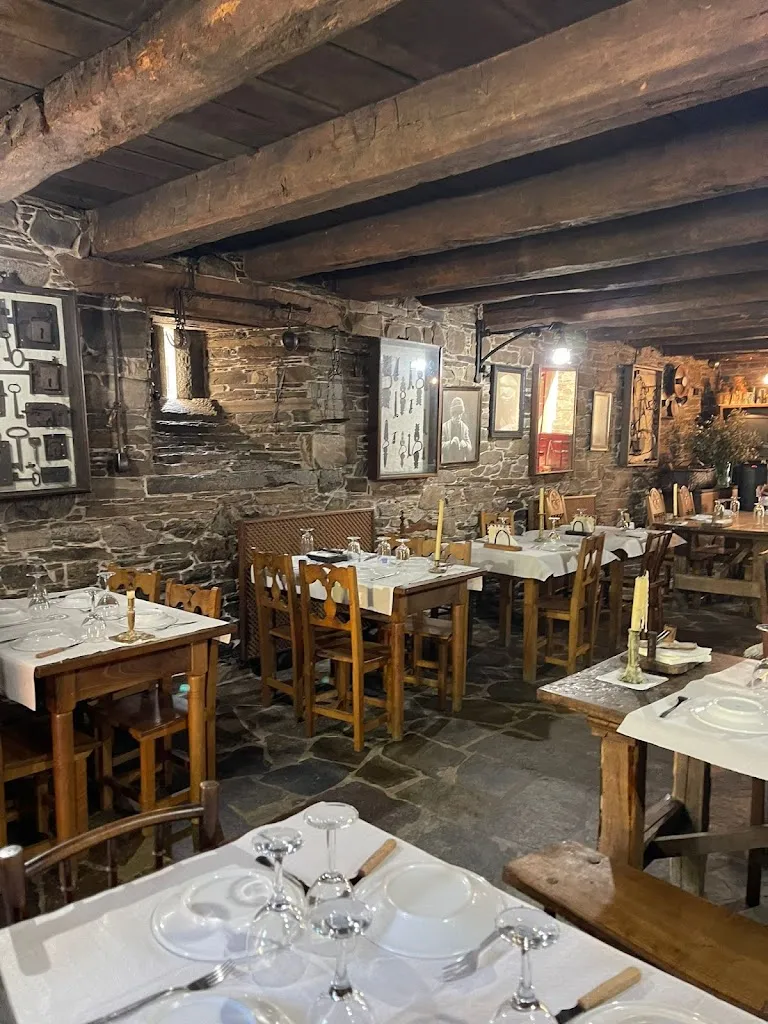 Mesón de As Veigas restaurant in Taramundi