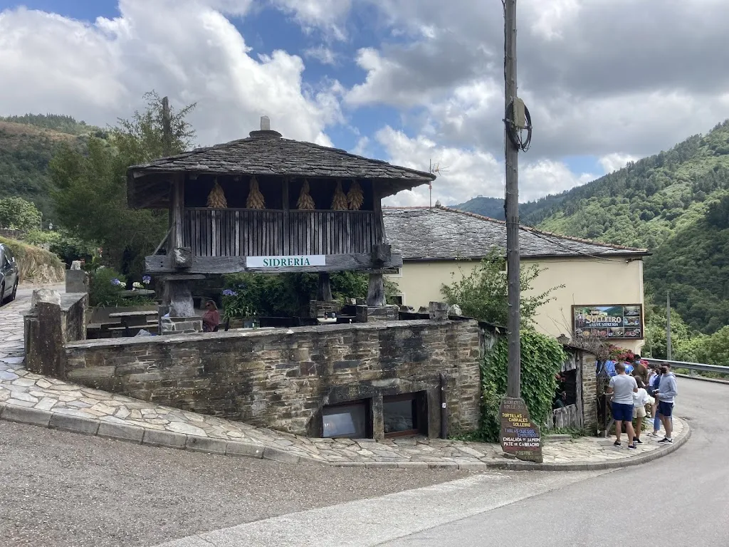 Mario Madrid_Sidrería Solleiro_Taramundi_review