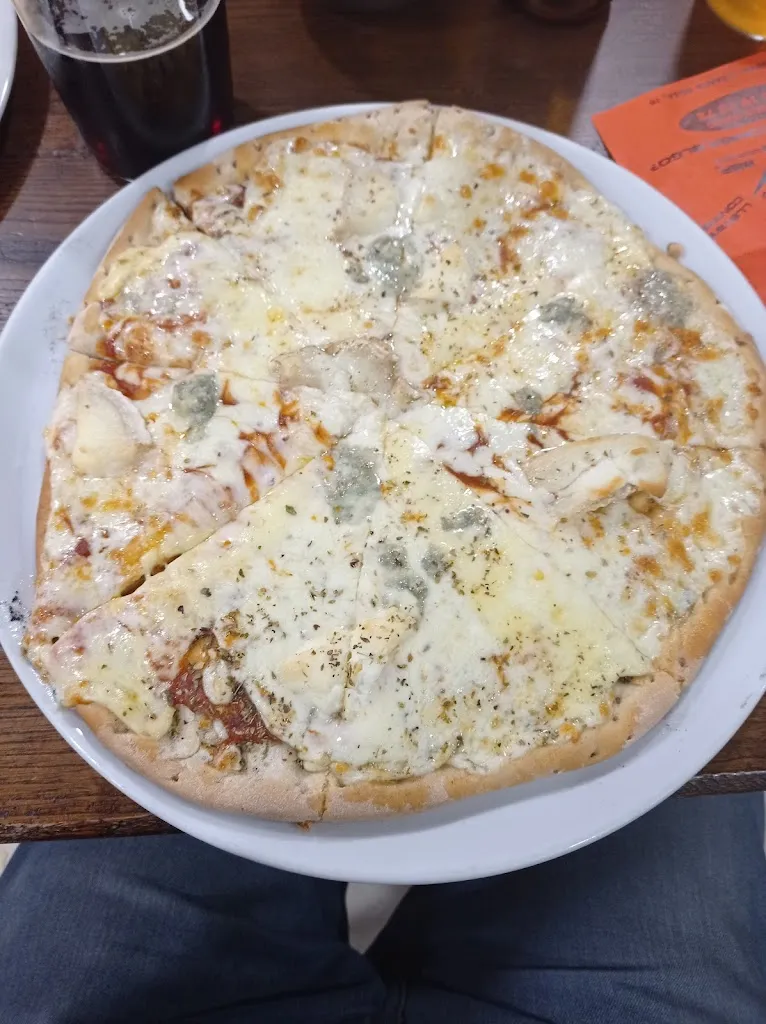 Menu_Bar A Menos Cuarto_Tapia de Casariego_image_4