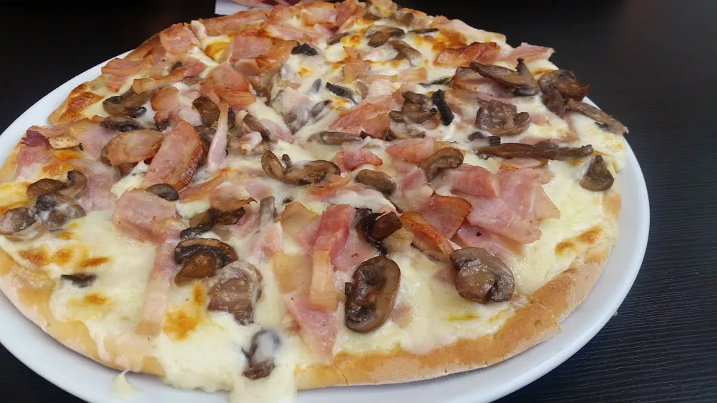 Menu_Bar A Menos Cuarto_Tapia de Casariego_image_9