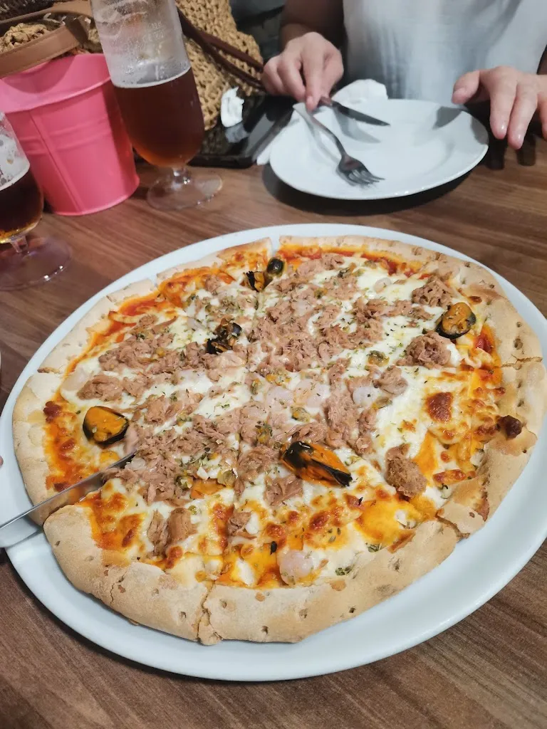 Jorge F_Bar A Menos Cuarto_Tapia de Casariego_avis