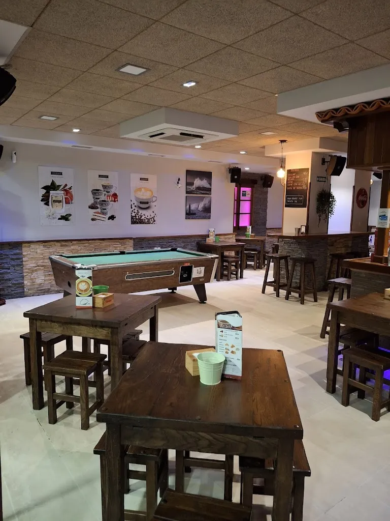 Bar A Menos Cuarto restaurant in Tapia de Casariego