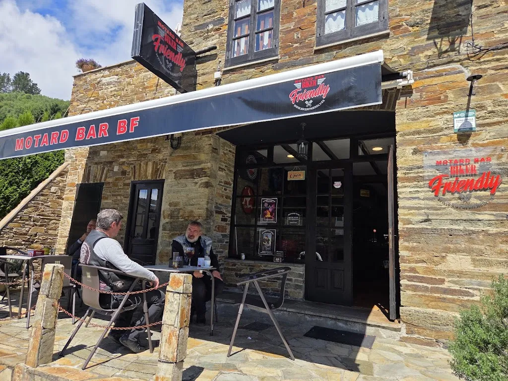Motard Bar Biker Friendly_Villanueva de Oscos_slider_image_1