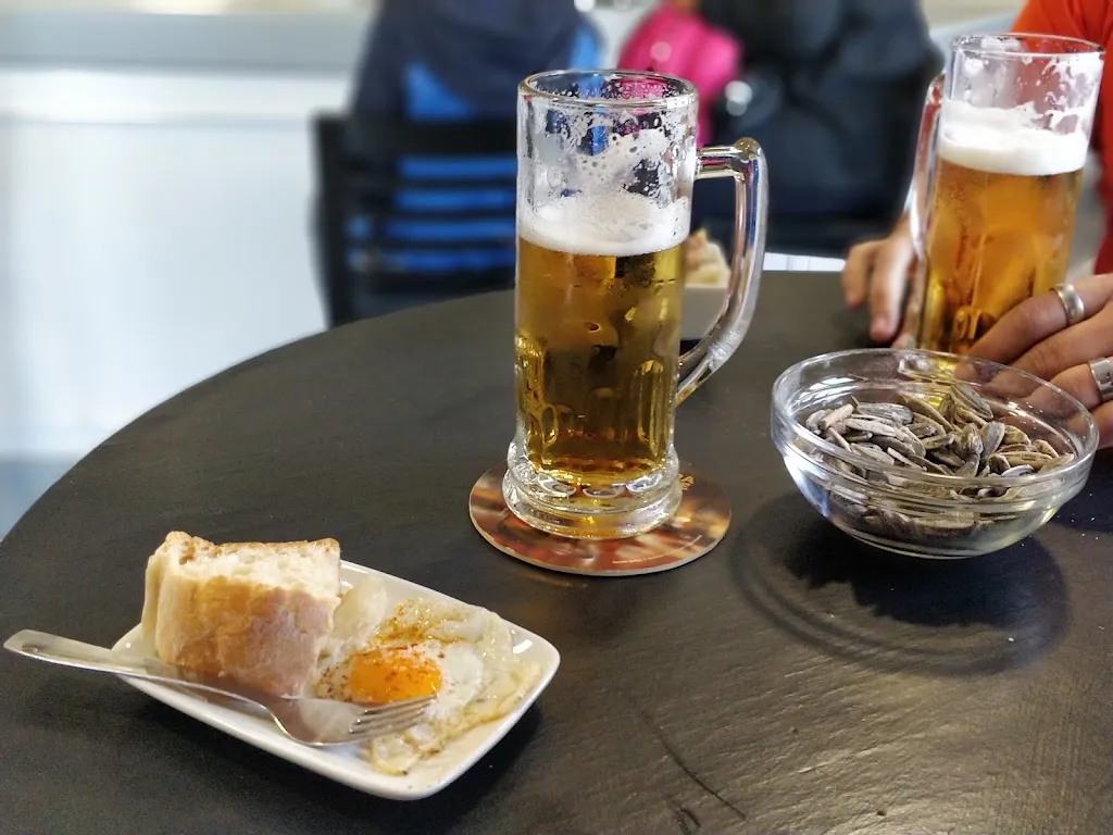 Bar La Segunda Cueva restaurant in As Pontes de García Rodríguez