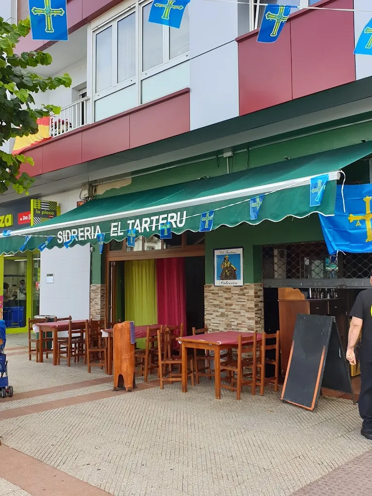 Sidrería El Tarteru restaurant in Ribadesella